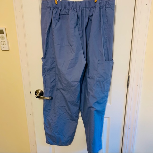 SB Scrubs Woman’s Set Size XL - Picture 5 of 5